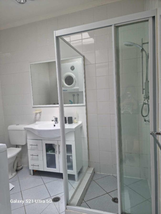 Apartment Tuggeranong Short #09c - Sleeps 4 Canberra